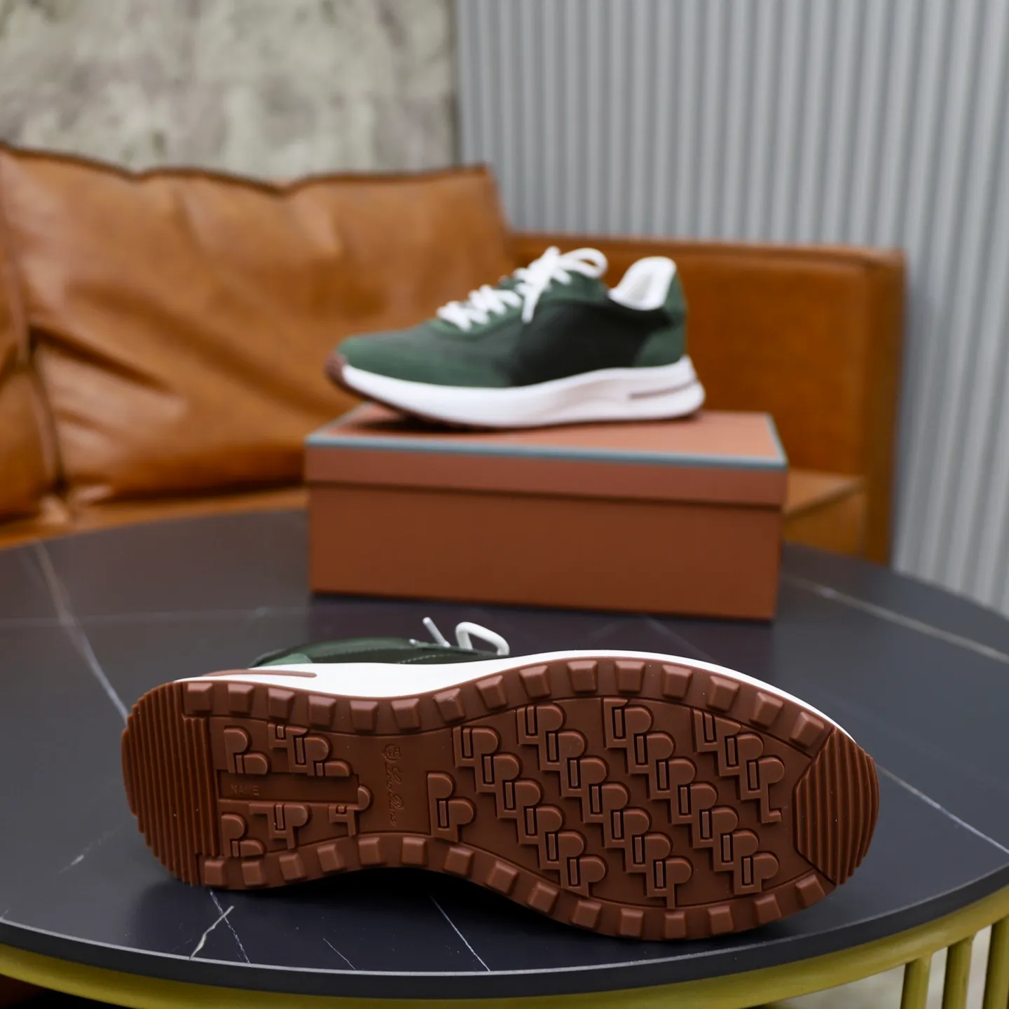 Ex-factory price: 462💰Loropiana LP men's shoes ♞size; 38-44 "45. Customized" original leather splicing. It is really easy to wear, lazy, relaxed, casual, perfect comfort, and there are many color choices, and they all look good with clothes. Is it true that Loropiana can bring social value? “Loropiana is the best thing money can buy”